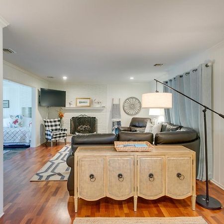 Spacious St Simons Island Vacation Rental With Pool! St. Simons Island Exteriör bild