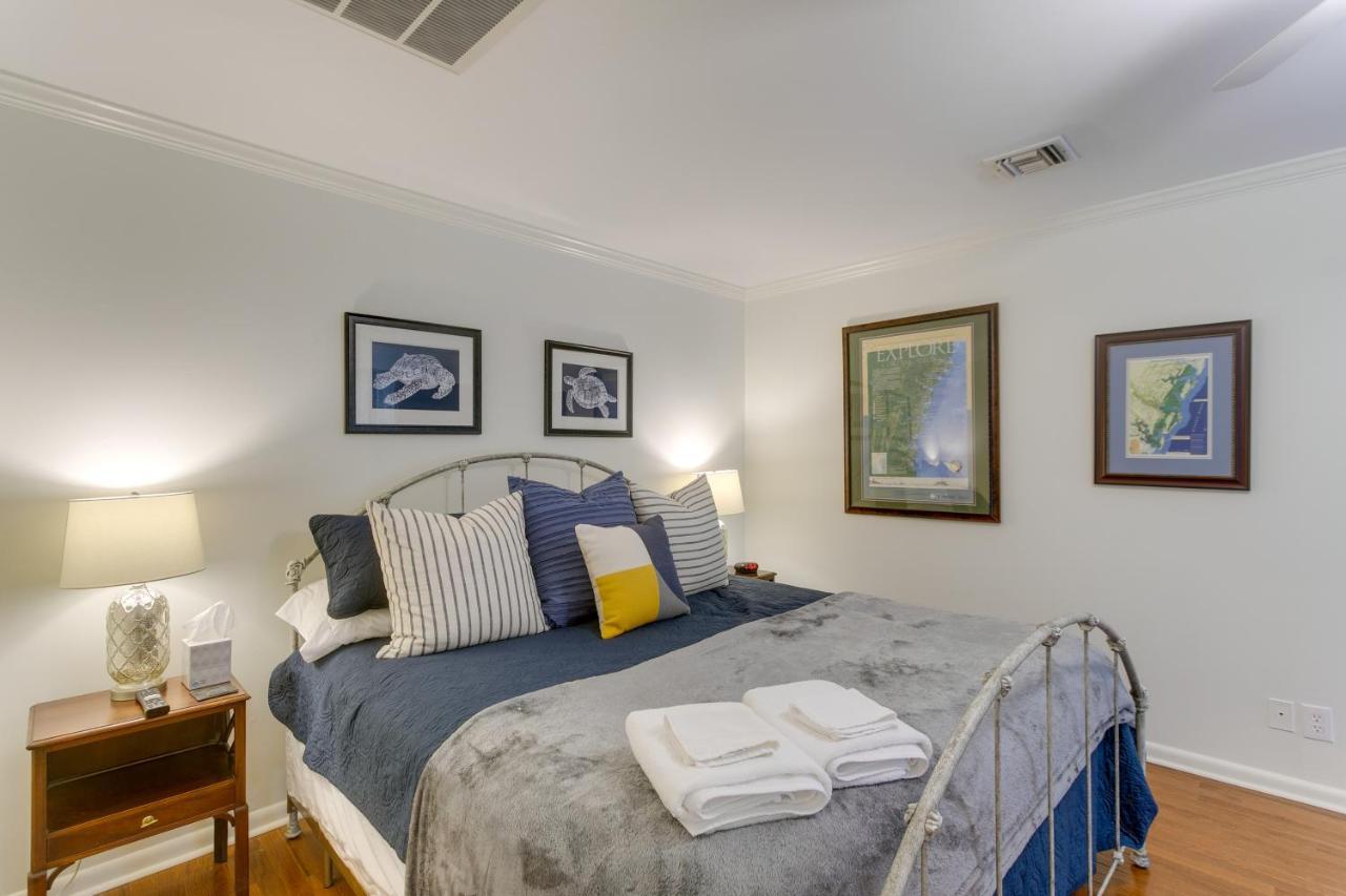 Spacious St Simons Island Vacation Rental With Pool! St. Simons Island Exteriör bild