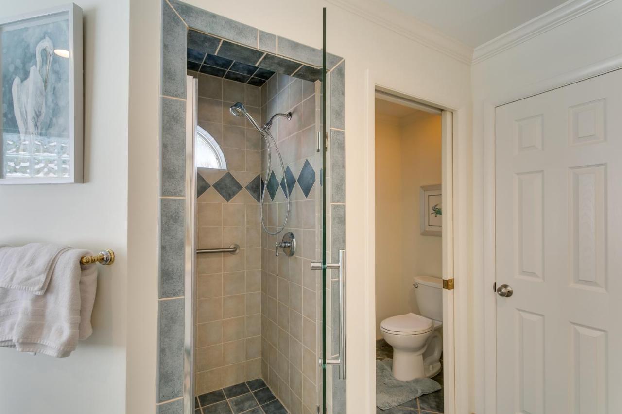 Spacious St Simons Island Vacation Rental With Pool! St. Simons Island Exteriör bild