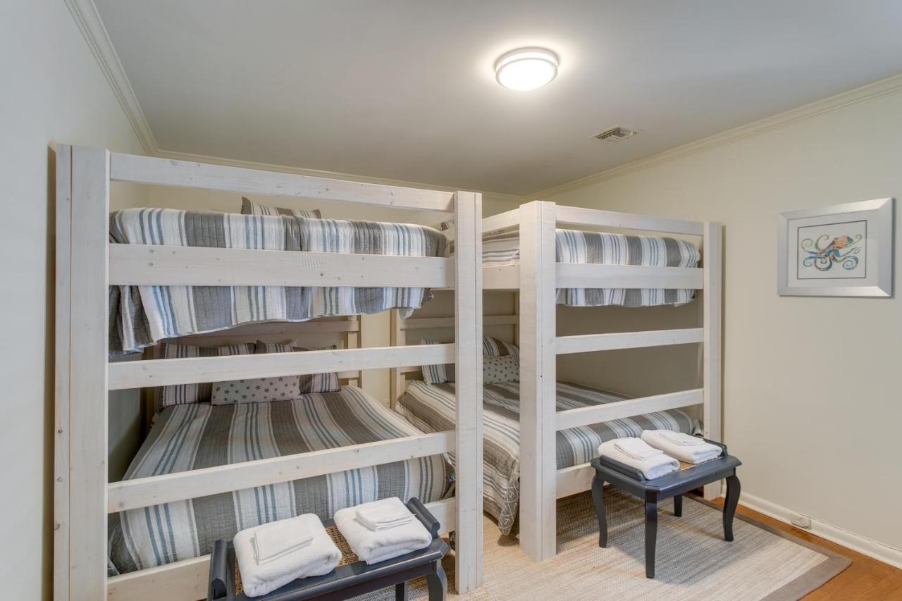 Spacious St Simons Island Vacation Rental With Pool! St. Simons Island Exteriör bild