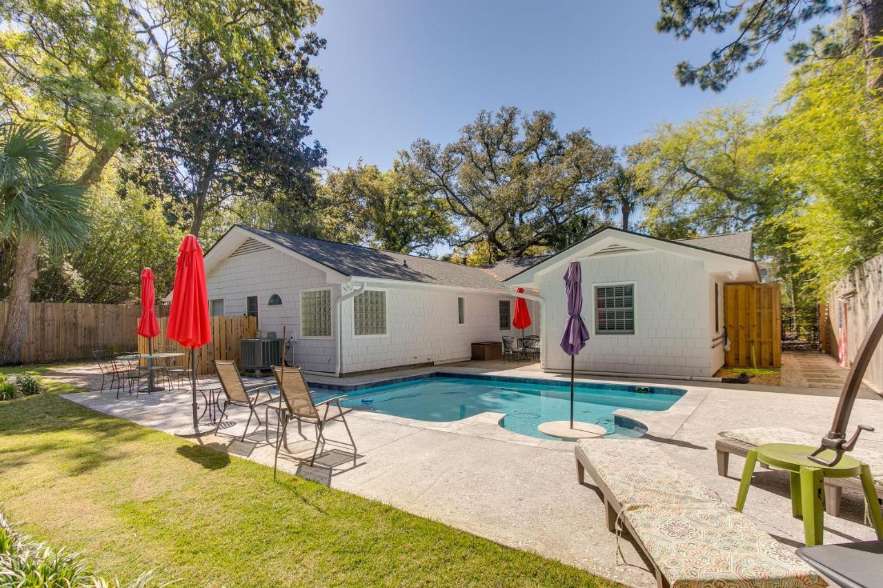 Spacious St Simons Island Vacation Rental With Pool! St. Simons Island Exteriör bild