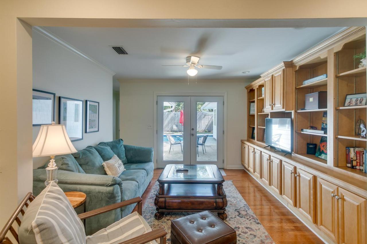 Spacious St Simons Island Vacation Rental With Pool! St. Simons Island Exteriör bild